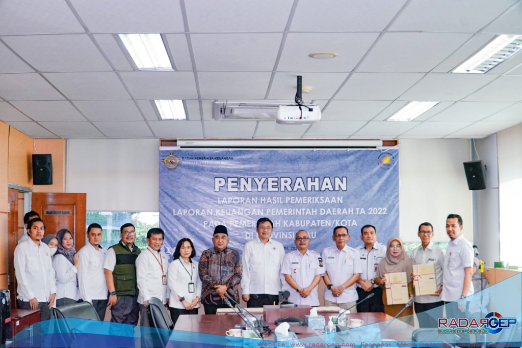Pemerintah Kabupaten Kampar Kembali Meraih Predikat WTP 7 Kali Berturut - Turut Dari BPK RI