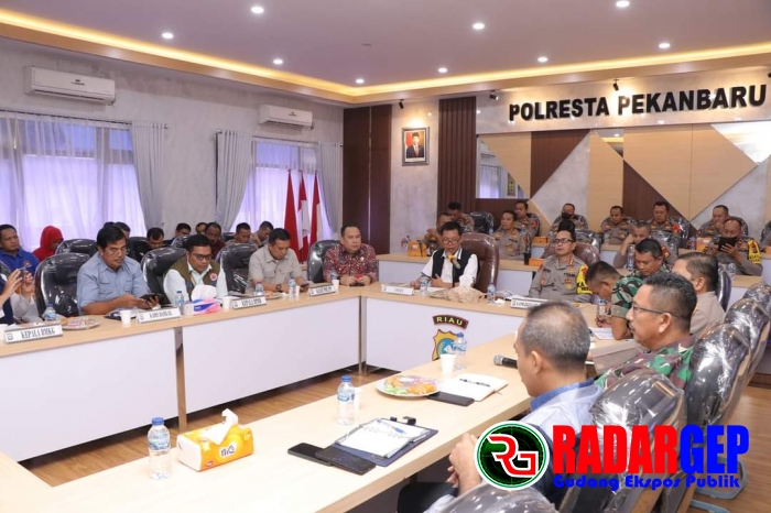 Sekdako Pekanbaru Pimpin Rapat Koordinasi Penanganan Bencana