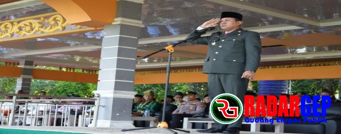 Peringati Hari Pendidikan National Dan OTDA, Suhardiman Berikan Penghargaan Bagi Guru Dan ASN Berprestasi