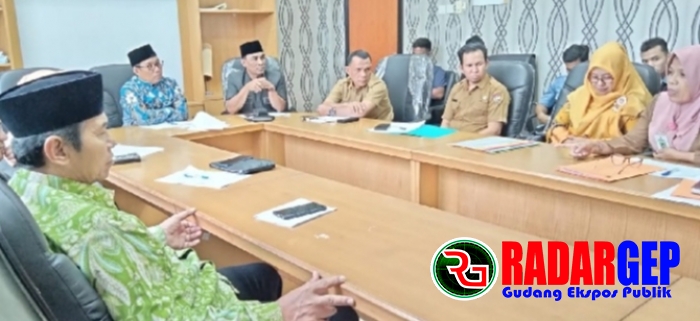 Komisi II DPRD Kampar Hearing DPPKBP3A