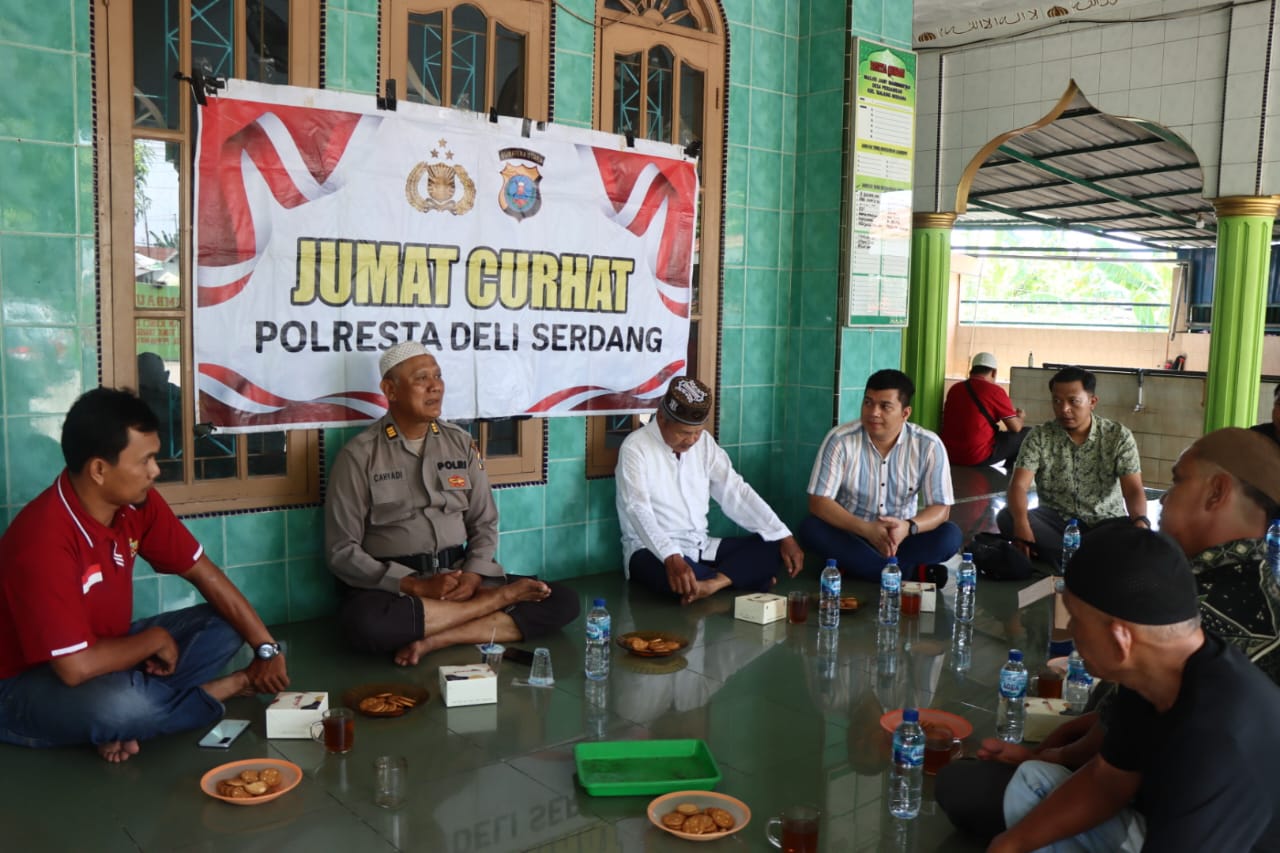 Dengarkan Keluhan Dan Masukan Masyarakat, Polresta Deli Serdang Rutin gelar Kegiatan Jumat Curhat