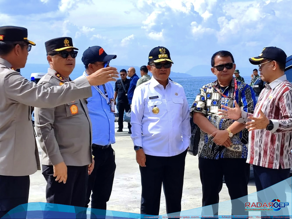 Pj Gubernur Sumut Ajak Masyarakat Sukseskan dan Nonton F1 Powerboat di Balige