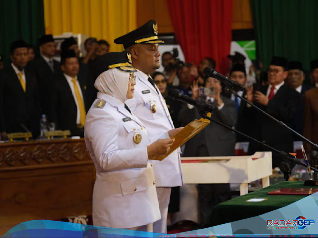 Sah! Bupati dan Wakil Bupati Siak Secara Resmi Dilantik Gubernur Riau
