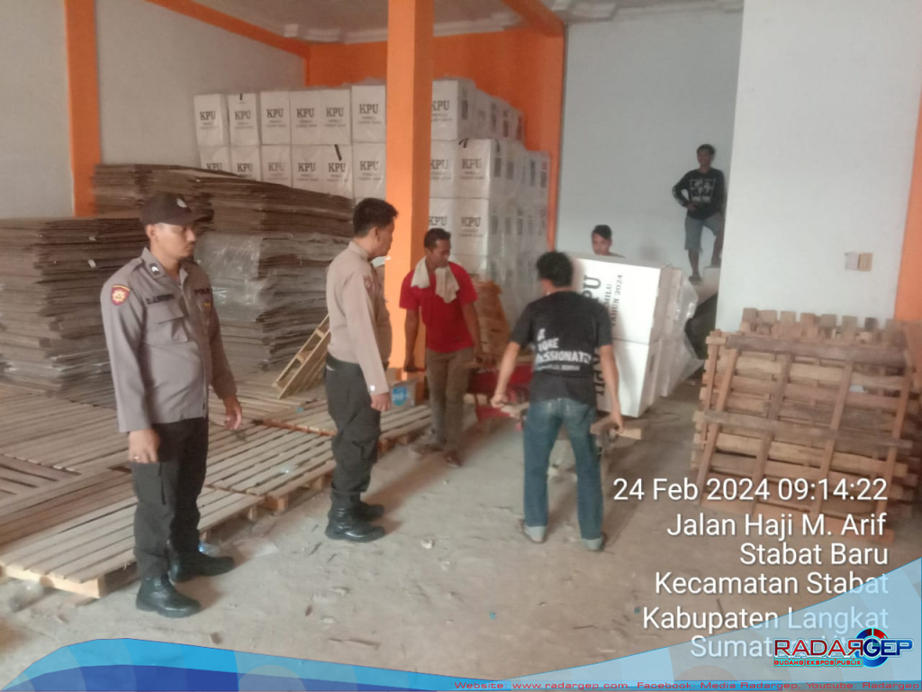 Polres Langkat Kawal Ketat Distribusi Logistik Pemilu Dari PPK ke Gudang KPU