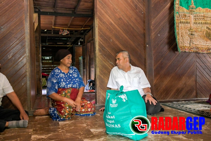 Di suasana Ramadhan, Pj Bupati Kampar Sambangi Nurhayati Warga Binuang Bangkinang
