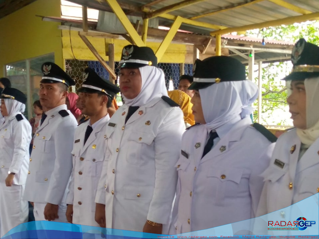 Bupati Rohil Lantik Sejumlah Penghulu dan Kapuskesmas di Tepi Sungai Rokan