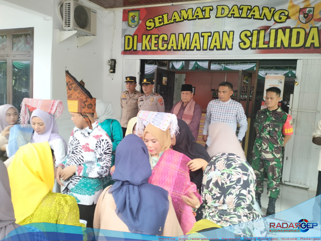 Kapolsek Kotari Didampingi Wakapolsek Menghadiri Kegiatan Pengamanan Halal Bihala Pemkab Sergai