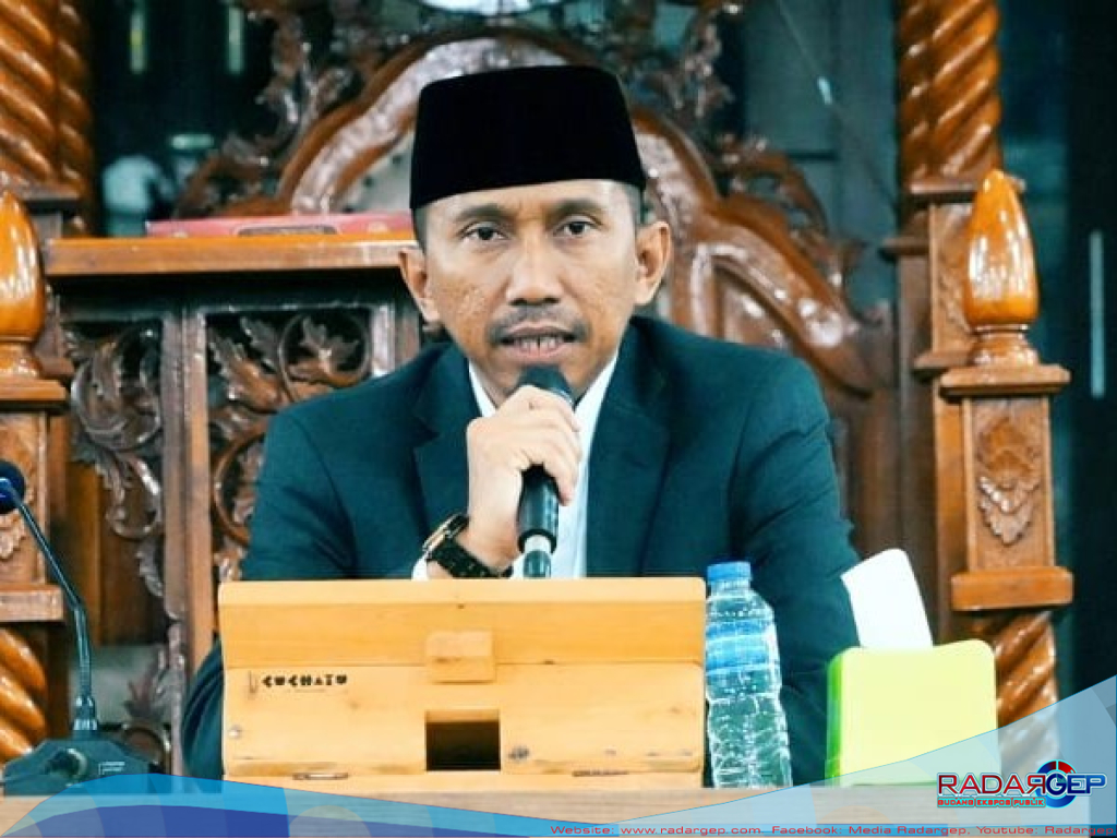 Pj Bupati Kuansing Salat Subuh Berjemaah di Masjid Raya Teluk Kuantan