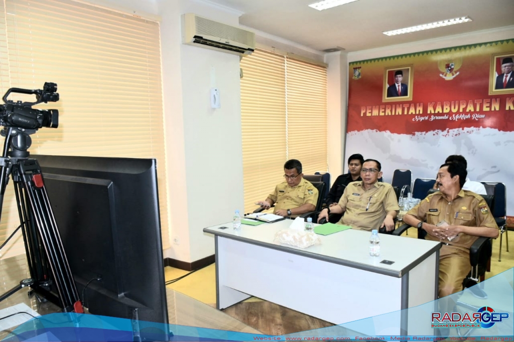 Asisten III Setda Kampar Ikuti Rakor Utilasi NIK Perbaikan Tata Kelola Bansos