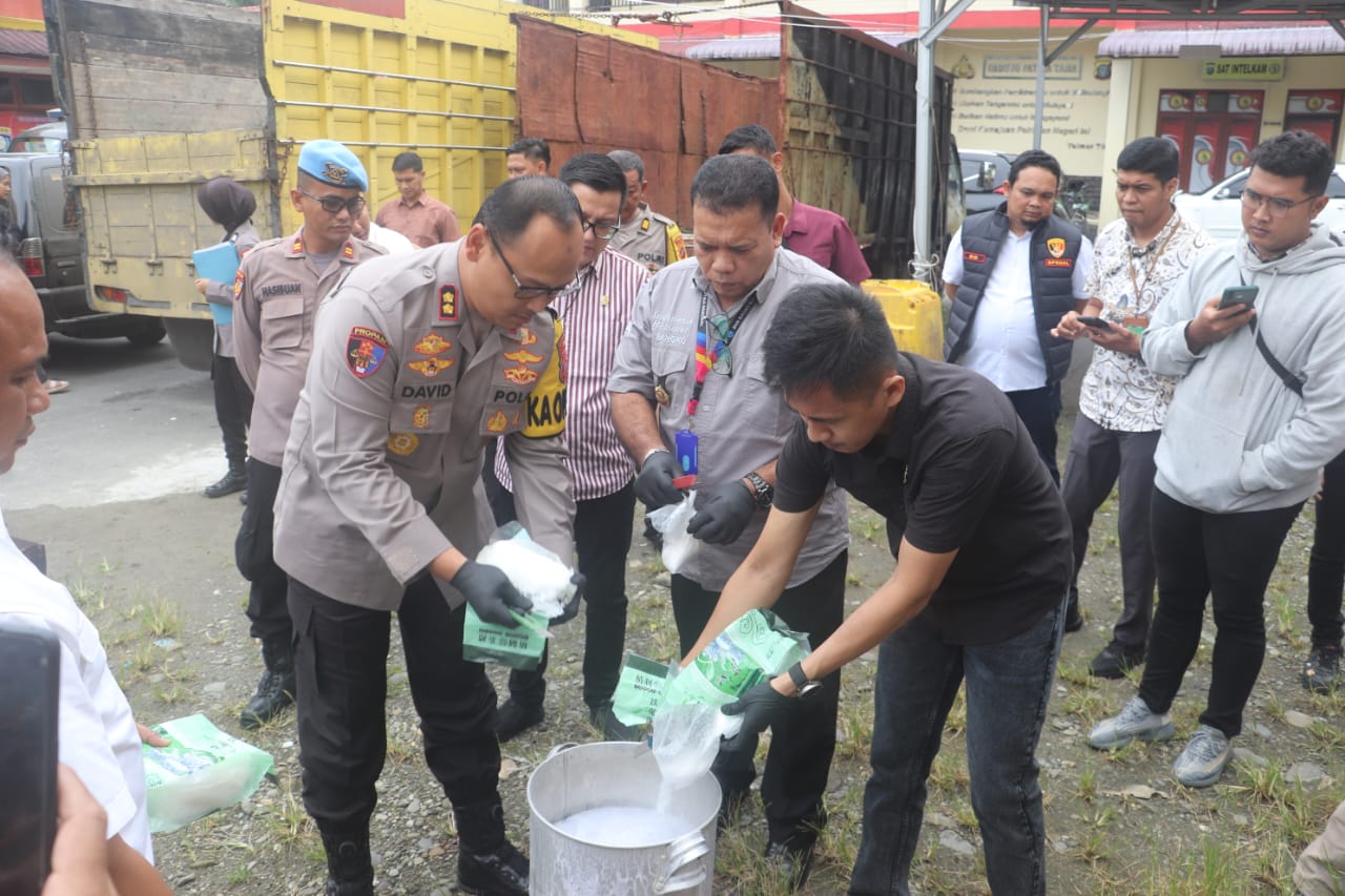 Polres Langkat Musnahkan Barang Bukti Sabu Seberat 21.426,58 Gram Sabu