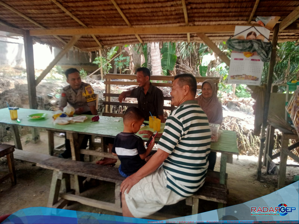 Bhabinkamtibmas Polres Langkat Laksanakan Sosialisasi Bahaya Narkoba dan Minuman Keras
