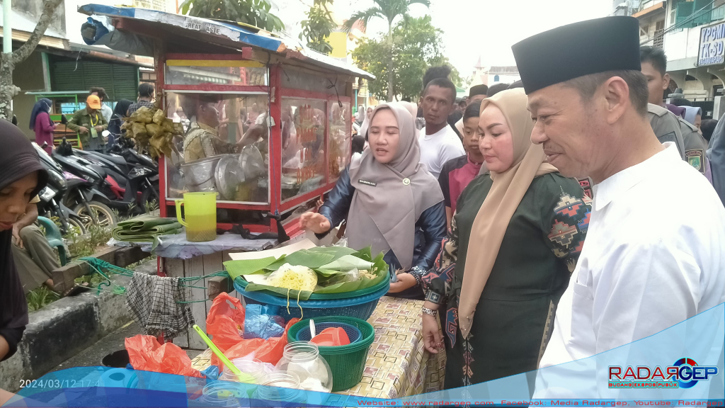 Bupati Rohil Buka Secara Resmi Pasar Ramadhan 1445 H