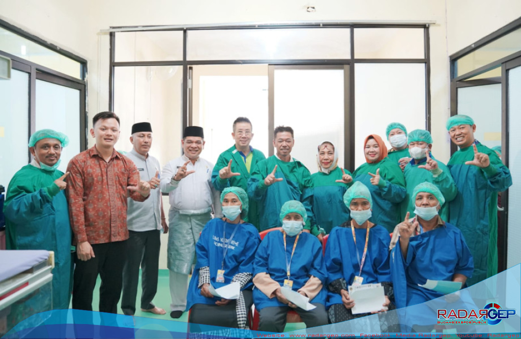 Bupati Rohil Buka Operasi Mata Katarak Gratis di Taja Lions Club