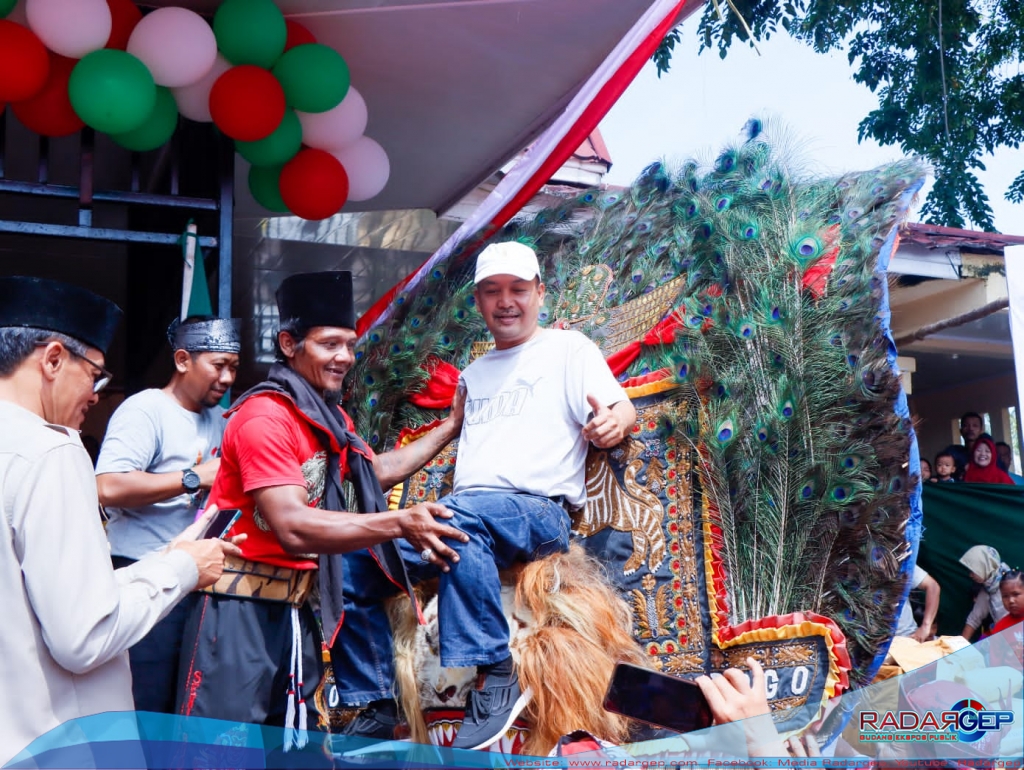 PJ Bupati Kampar Lepas Kirab dan Jalan Santai Gebyar Budaya 2023
