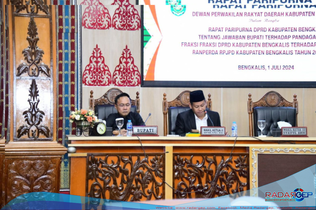 Bupati Bengkalis Jawab Pandangan Fraksi Terhadap Ranperda RPJPD 2025-2045