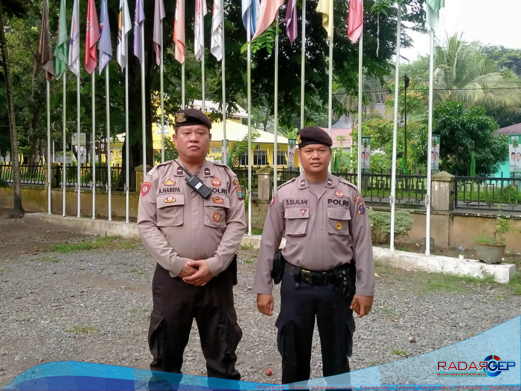 Personel Sat Samapta Polres Langkat Laksanakan Pengamanan di Kantor KPUD Kabupaten Langkat