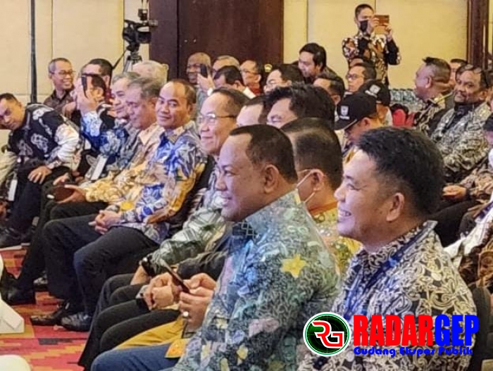 Sekda Kampar Ikuti Rakor Sinergi Pelaksanaan Program Kegiatan Bidang Politik dan Pemerintahan Umum di Kaltim