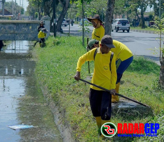 Dinas PUPR Pekanbaru Anggarkan Ekskavator Amfibi Tahun Ini