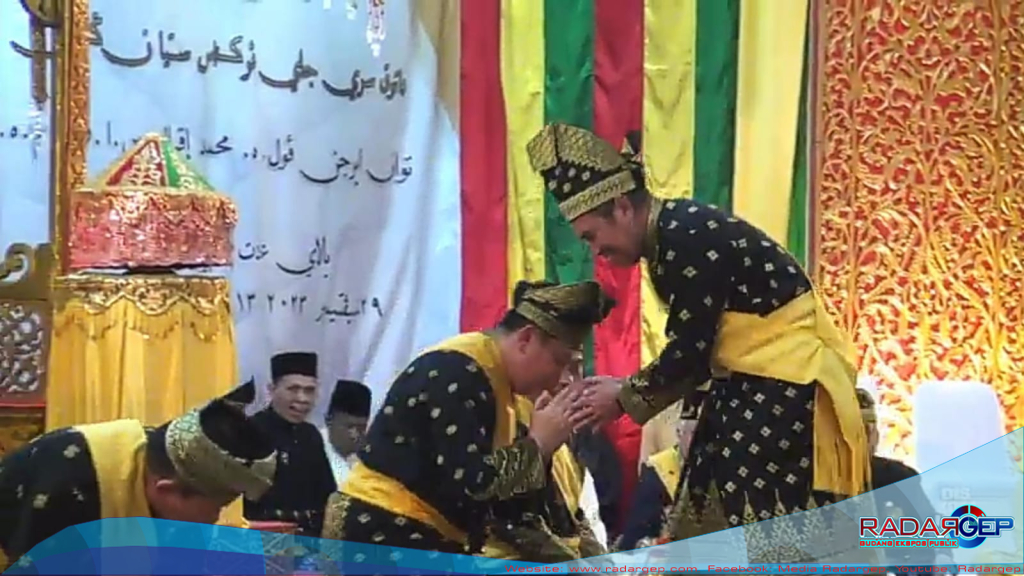 Kapolda Riau Irjen Muhammad Iqbal Dianugerahkan Sebagai Datuk Seri Jaya Perkasa Oleh Lam Riau
