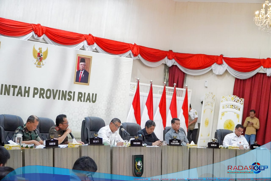 Bupati Rohil Ikuti Rakor Konflik Lahan dan FPKM, Gubri Tekankan Kepatuhan Perusahaan
