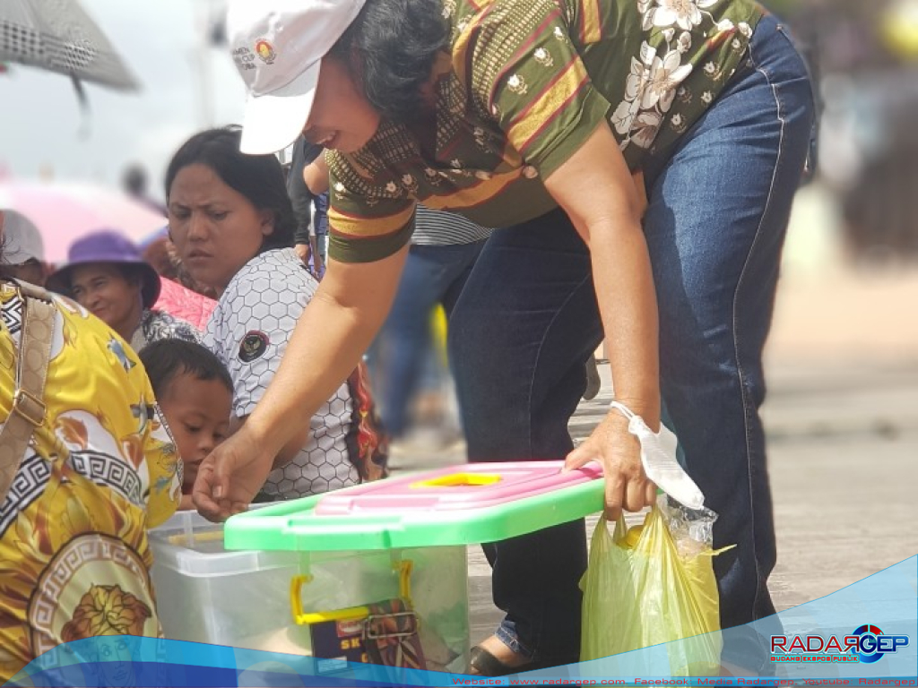 Raup Ratusan Ribu, Pedagang Jajanan Minta Powerboat Danau Toba Diadakan Tiap Hari
