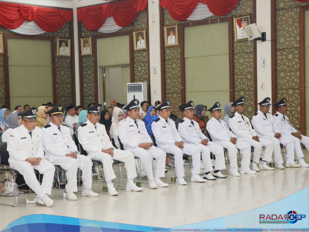 Pj Bupati Kampar Lantik dan Ambil Sumpah 10 Penjabat Kepala Desa