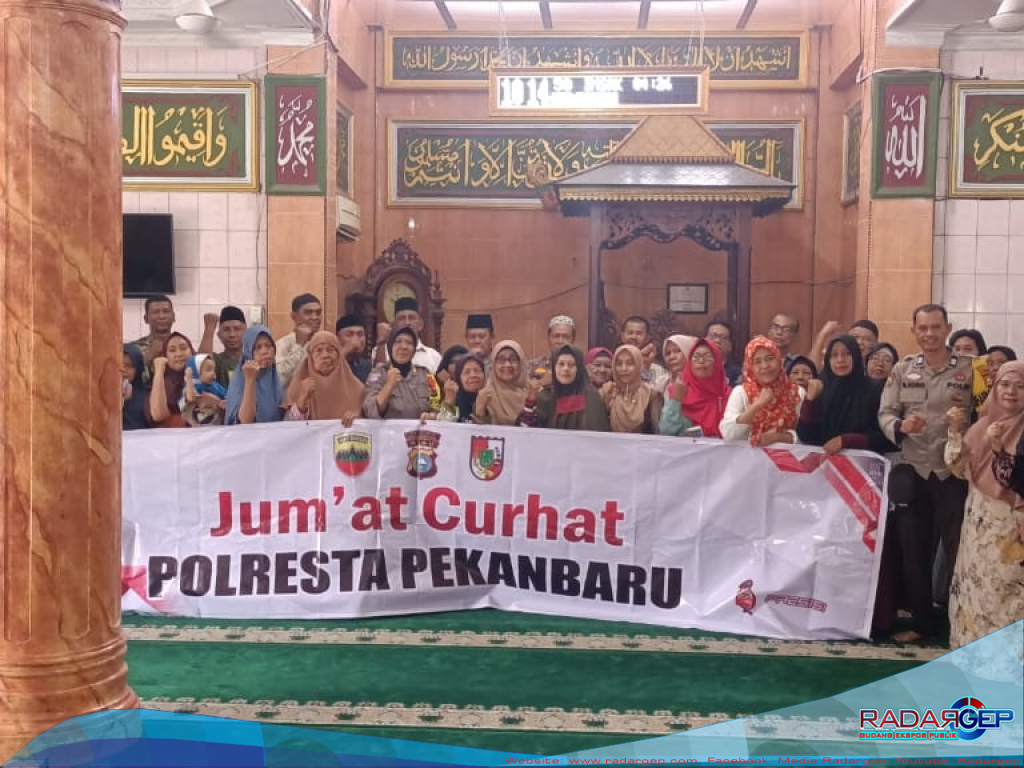 Cooling System Polresta Pekanbaru Gelar Jumat Curhat di Kelurahan Sumahilang