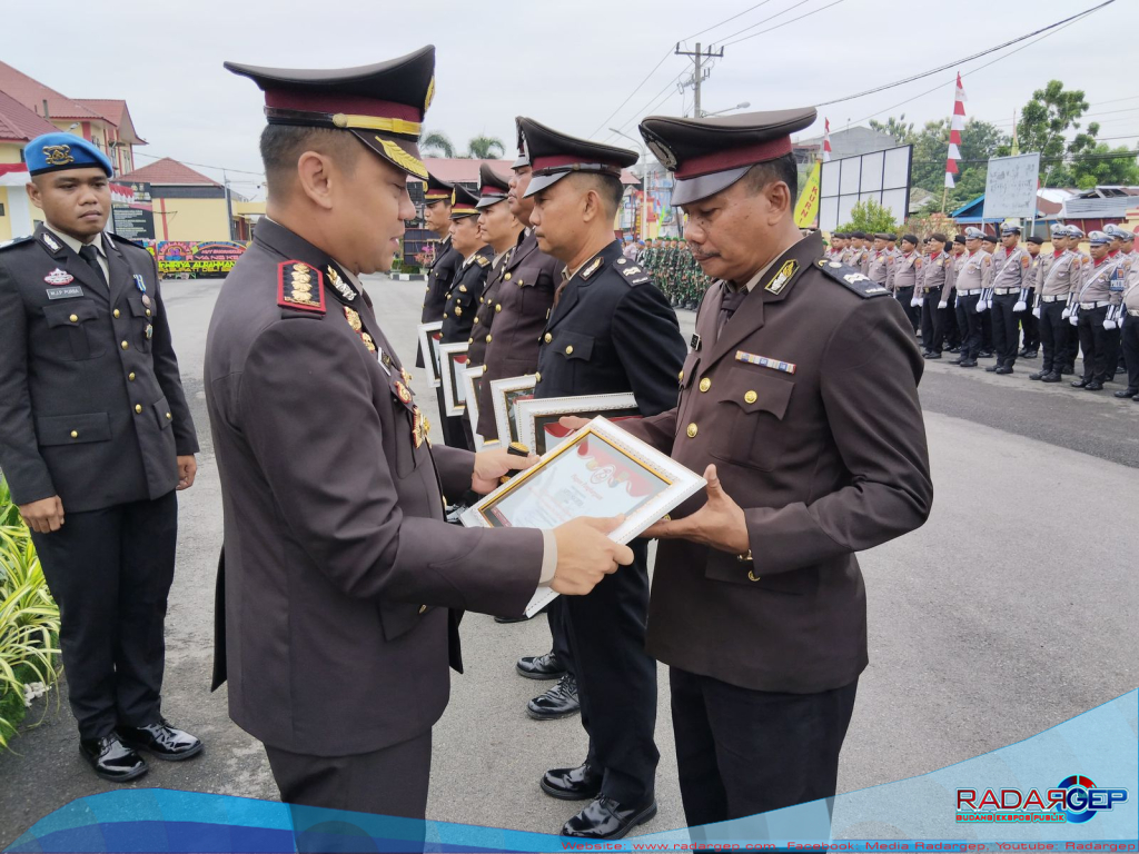 Polresta Deli Serdang Gelar Doa Bersama Dan Berikan Reward Kepada Personil
