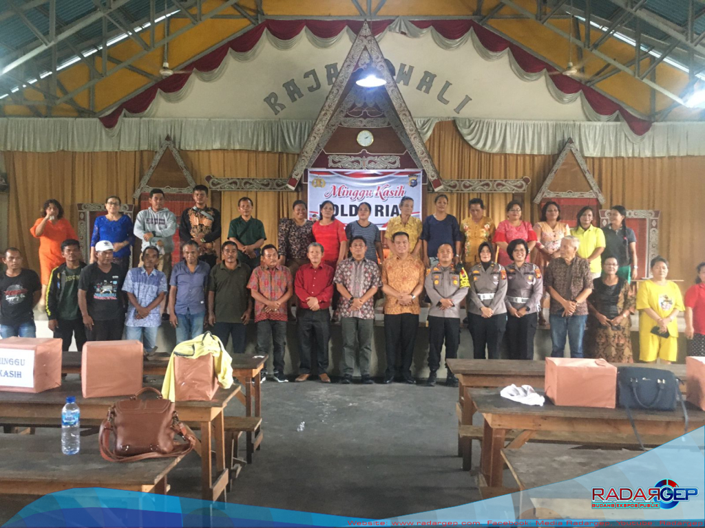 Minggu Kasih Memupuk Kebersamaan Polri dengan Umat Kristiani di Wilkum Polsek Tampan