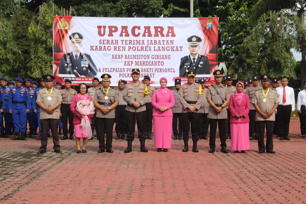 Upacara Sertijab Kabag Ren dan Pelepasan Purna Tugas Personil Polres Langkat Berlangsung Khidmat