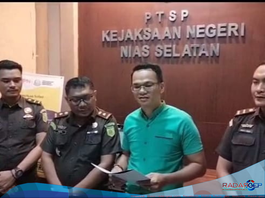 Tersangka Dugaan Tipikor Pembangunan RPS SMKN 2 Siduaori