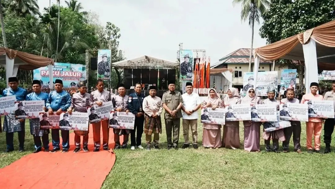Wakil Ketua DPRD Kuansing Hadiri Pembukaan Festival Pacu Jalur Kuantan Mudik