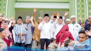 Bupati Afrizal Sintong Lepas Keberangkatan Calon Jamaah Haji Rohil