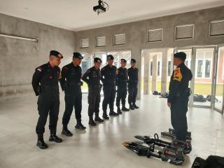 Team SAR BRIMOB Polda Riau Latihan Pengoperasian Weber Rescue mendukung OMP 2024 Antisipasi Bencana