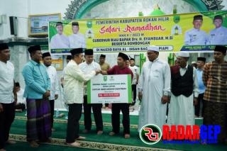 Safari Ramadan Di Bagansiapiapi, Gubri Salurkan Bantuan Ratusan Juta Rupiah