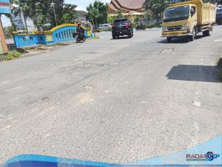 PUPR Kota Pekanbaru Menjadi Sorotan PPRI, Kondisi Jalan Parit Indah Memperihatinkan