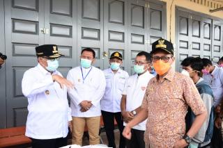 Bupati-Kampar-dampingi-pertemuan-Gubernur-Riau-dan-Sumbar-di-perbatasan.
