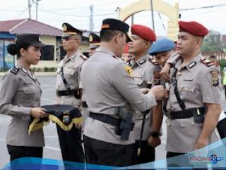 Kapolres Pelabuhan Belawan Pimpin Upacara Serah Terima Jabatan Kasat Narkoba dan Kasat Lantas