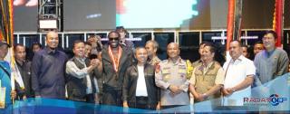 Malam Puncak Pacu Jalur 2025 Berlangsung Meriah, Melly Mike Dinobatkan sebagai Duta Internasional