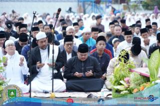 Ketua DPRD Bengkalis Ikuti Shalat Idul Adha bersama Ribuan Masyarakat