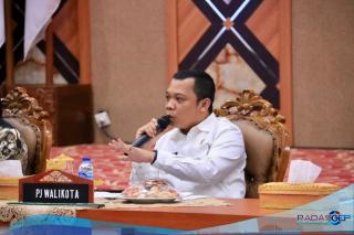 Pj Walikota Pekanbaru Tegaskan Pembangunan Alun-Alun Baru Wacana