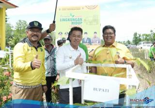 Pemkab Rohil Melalui DLH Laksanakan Penanaman 500 Pohon