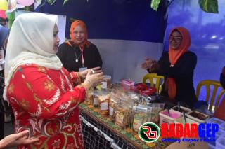 Bupati Kasmarni Buka Expo Ekonomi Kreatif