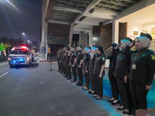 Wakil Kepala Kejaksaan Tinggi Riau Memimpin Prosesi Pelepasan Jenazah