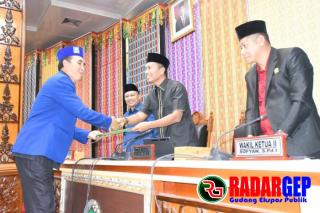 LKPJ Bupati Bengkalis Akhir Tahun Anggaran 2022 diterima Legislatif, Bupati Kasmarni Apresiasi Kinerja DPRD