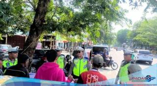 Sat Lantas Polrestabes Berikan Imbauan dan Penyuluhan Ops Keselamatan Toba 2024 Kepada Supir Angkot dan Betor