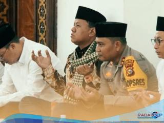 Bupati Kuansing Menghadiri Peringatan Maulid Nabi Muhammad SAW 1446 H
