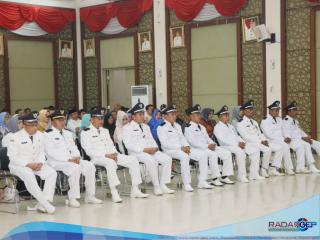 Pj Bupati Kampar Lantik dan Ambil Sumpah 10 Penjabat Kepala Desa