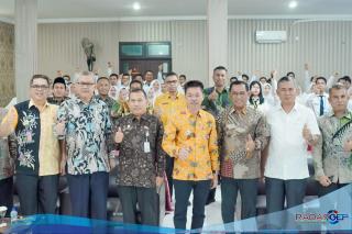 Diikuti 80 Peserta, Bupati Rohil Resmi Tutup Pelatihan Dasar CPNS