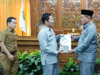 Wakil Bupati Sampaikan Pidato Pengantar Bupati Kuansing Tentang LKPJ Tahun 2024